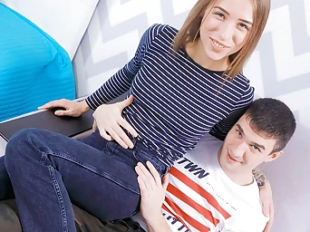 Couple fills enjoy nest with zeal